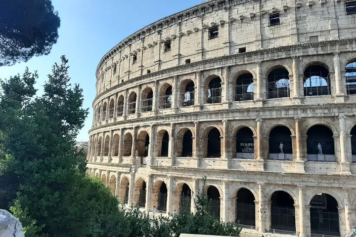 Colosseum Walking Tour in Rome