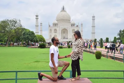 From Jaipur: Private Same Day Taj Mahal sunrise Tour