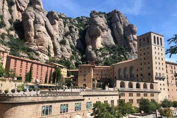 Small Group Montserrat One More Stops