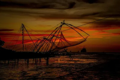 Cochin to Madurai the Backwater, Tea Estate & Temple Tour