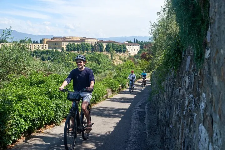 2.5-Hour Florence Hills E-Bike Tour with Tuscan Olive Oil Tasting