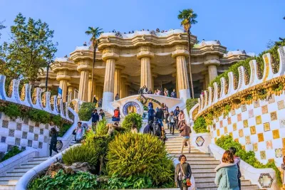 Park Guell Skip-the-Line Guided Tour in Barcelona