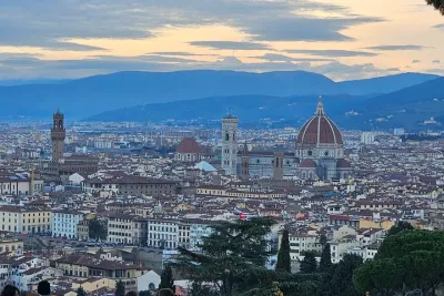 Florence Golden Hour Walking tour with Sunset Experience.