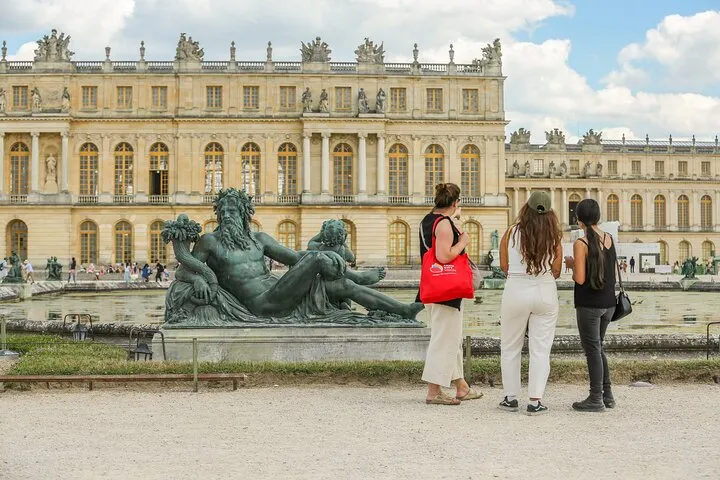Versailles Domain Small-Group Guided Tour from Paris