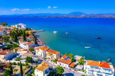 Spetses Island Full Day Bus Trip from Athens with Swimming