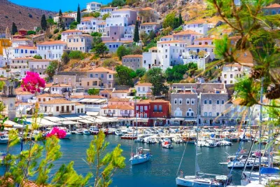 Hydra Island: Full Day Trip from Athens with Swimming