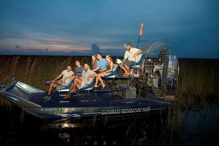 From Miami: Everglades Night Experience with Guided Airboat Tour