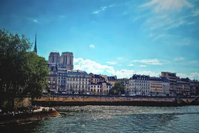 Time Travel on Ile de la Cité