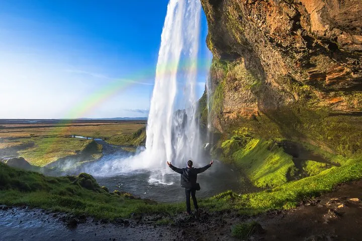 4-Day Small-Group Golden Circle, South Coast and Glacier Tour