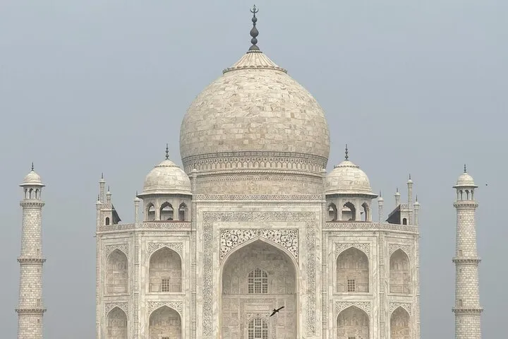 Private Taj Mahal & Agra Fort Day Tour from Delhi – All Inclusive