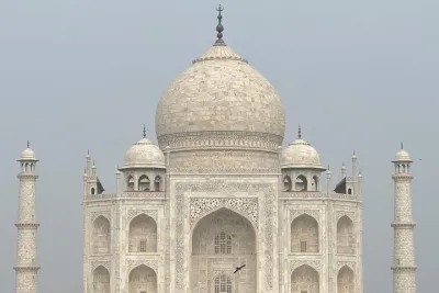 Private Taj Mahal & Agra Fort Day Tour from Delhi – All Inclusive