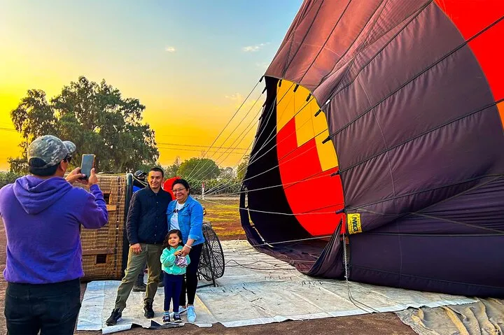 Private Balloon Flight Over Teotihuacan with Optional Transfer
