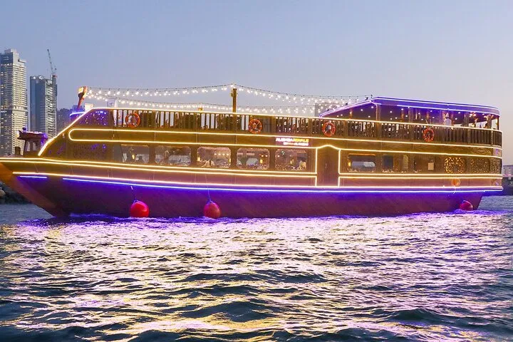 Dubai Marina Luxury Dhow Cruise with Radisonblue catering