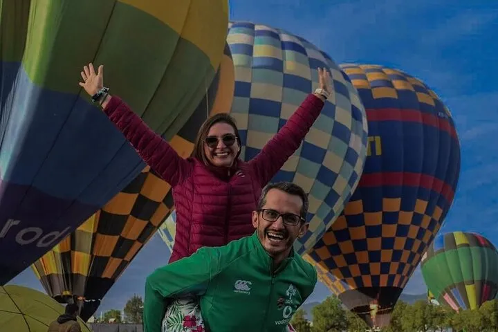 Private Romantic Balloon Flight over Teotihuacan for Couples