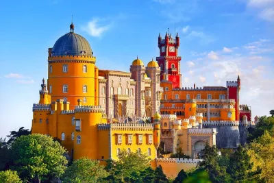Lisbon Private Tour Sintra, Pena Palace and Coastal Highlights