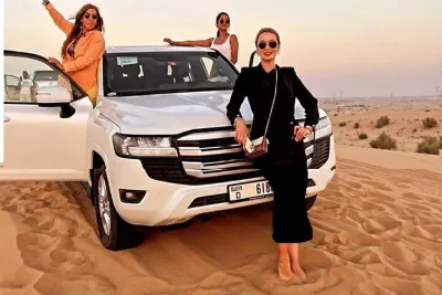 ️ Dubai Desert Safari Tour – Iconic Dunes & Landmarks