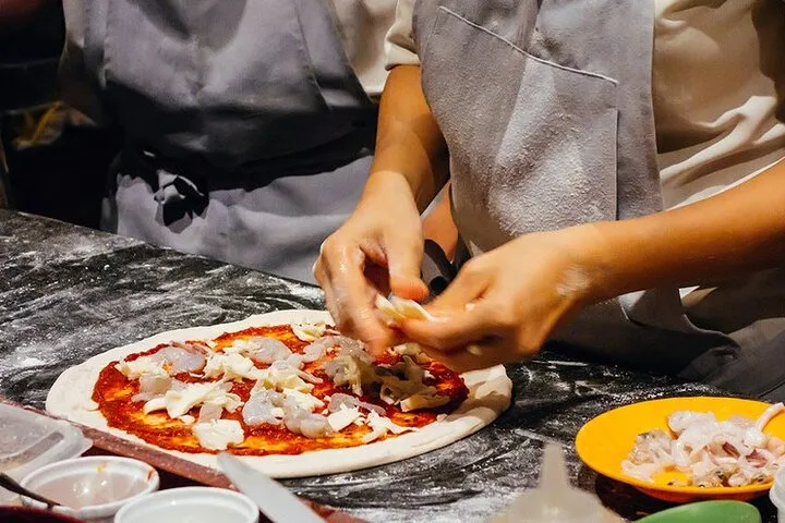 Learn to Cook Pizza and Tiramisu near Spanish Steps