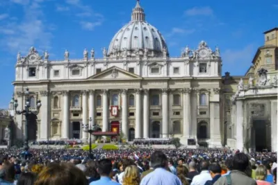 Skip the Line St Peter Basilica Papal Tomb Tomb With Audio Guide