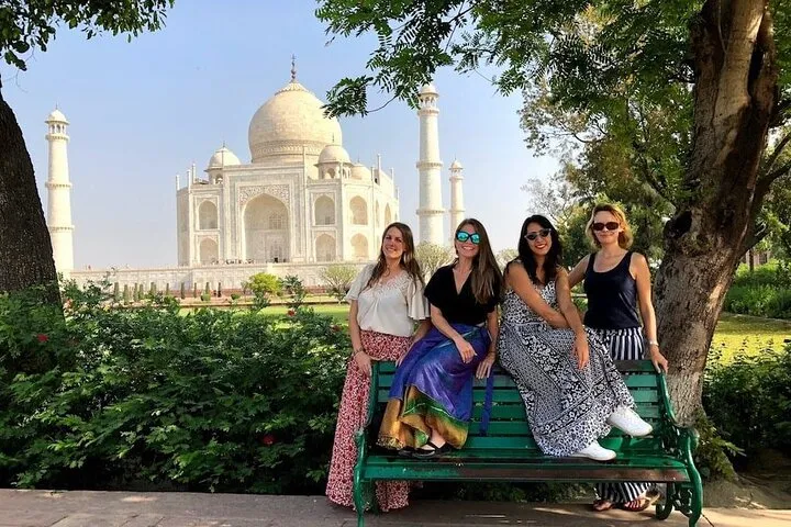 Private Taj Mahal & Agra Day Trip by Car with licensed Tour Guide