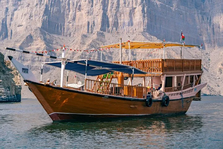 8 Nights 9 days Dubai and Oman Package