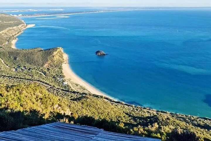 Arrábida e Sesimbra Tour Degustação de Vinhos, Natureza e Praias
