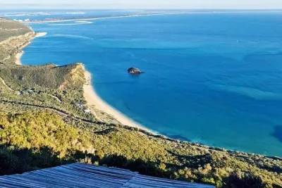 Arrábida e Sesimbra Tour Degustação de Vinhos, Natureza e Praias