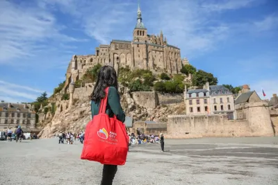 Mont Saint Michel Guided Day Trip with Hotel Pickup