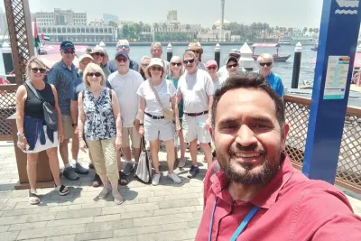Old Dubai Walking Tour with Private Licensed Guide and Boat Ride