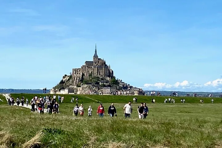 7 day Paris Must-Do Normandy History Culture D Day Small Group15