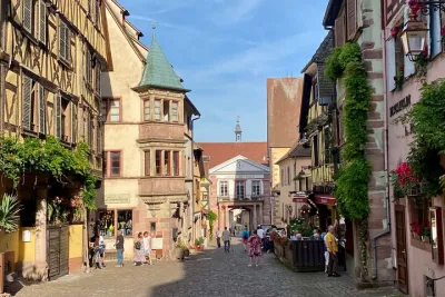 7 day Paris Must-Do Burgundy Champagne Culture Wine Small Group15