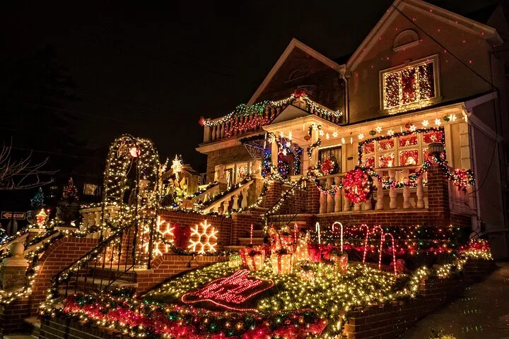 Dyker Heights Holiday Lights Tour Christmas Magic in NYC