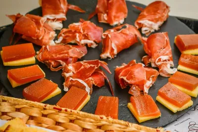 Slow Food Lisbon & Cultural Tour: Alfama, Mouraria & Baixa