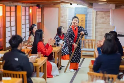 Tokyo Cherry Blossom Cruise: Sukiyaki/Tea ceremony&Shamisen
