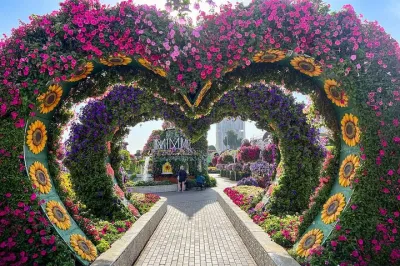 Dubai Miracle Garden Entry Tickets