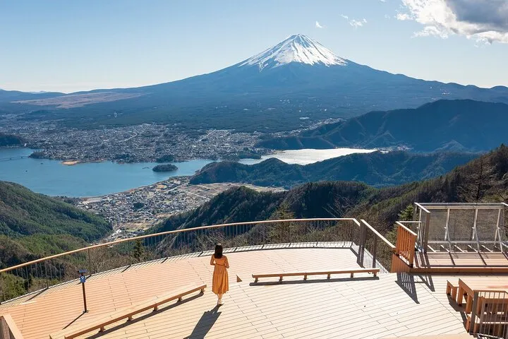 Muslim Friendly Mt. Fuji Tour with Halal Lunch and Prayer Time