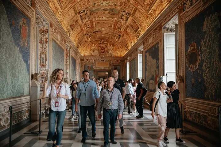 Exclusive Private Vatican Tour: Sistine Chapel & Highlights