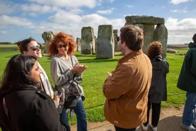 England in One Day: Stonehenge, Bath, the Cotswolds and Stratford-upon-Avon Day Trip from...