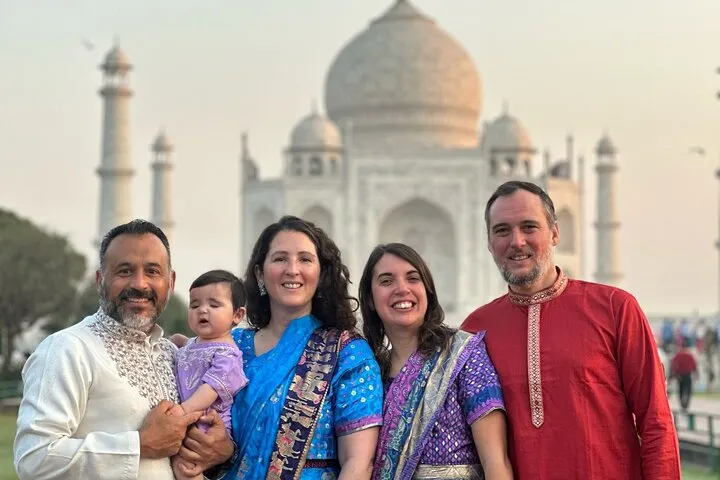 Private One Day Taj Mahal & Agra City Tour by Ac Car-All Included