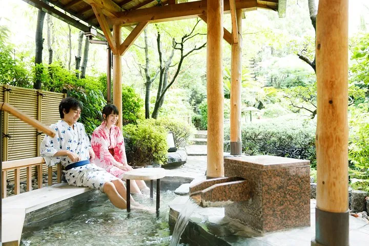 4 Day Retreat at Yamashiro Onsen by Hokuriku Shinkansen Train