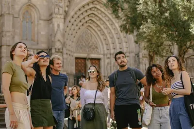 Barcelona in 2 Hours: Guided Walking Tour Through History