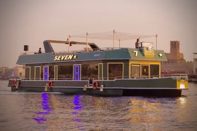 Dubai Deira Creek Luxury Dinner Cruise with Buffet and Live Shows