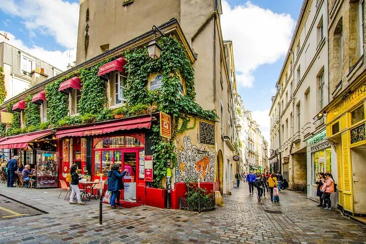 Paris Marais Walking Food Tour with Audioguide on Your Smartphone