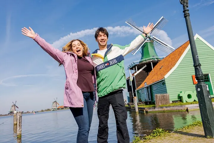 Guided Zaanse Schans, Windmills and Cheese Tour from Amsterdam
