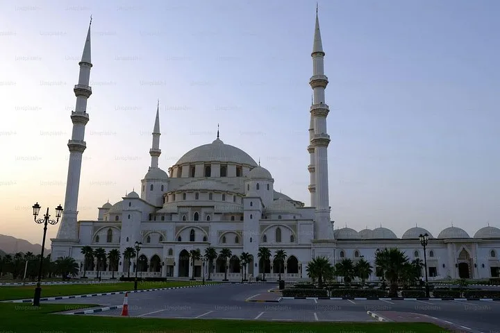 7 Nights 8 Days Dubai, Abu Dhabi and Fujairah Package