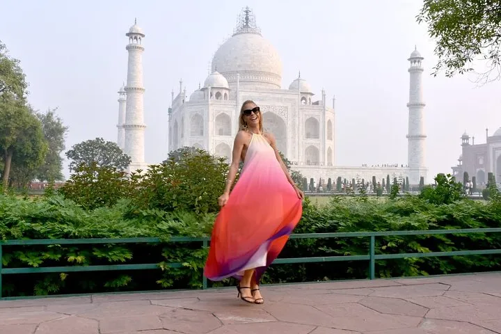 Same Day Taj Mahal Tour From Delhi