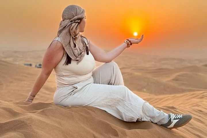 Private Red Dune Desert Safari, Camel Ride & Buffet Dinner