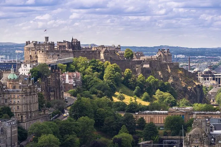 6 Day England and Scotland Castles Cotswolds Highlands Cambridge