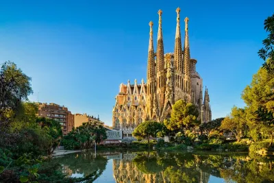 Sagrada Familia With Reserved Entry Private Guided Tour