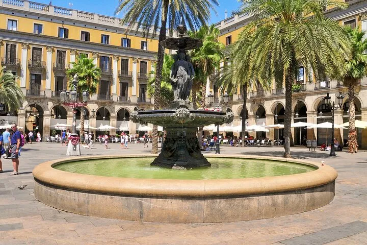 Barcelona Gothic Quarter and El Born Private Guided Tour