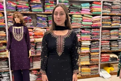 Customized Delhi Wedding/Shopping Tour with Female Consultant